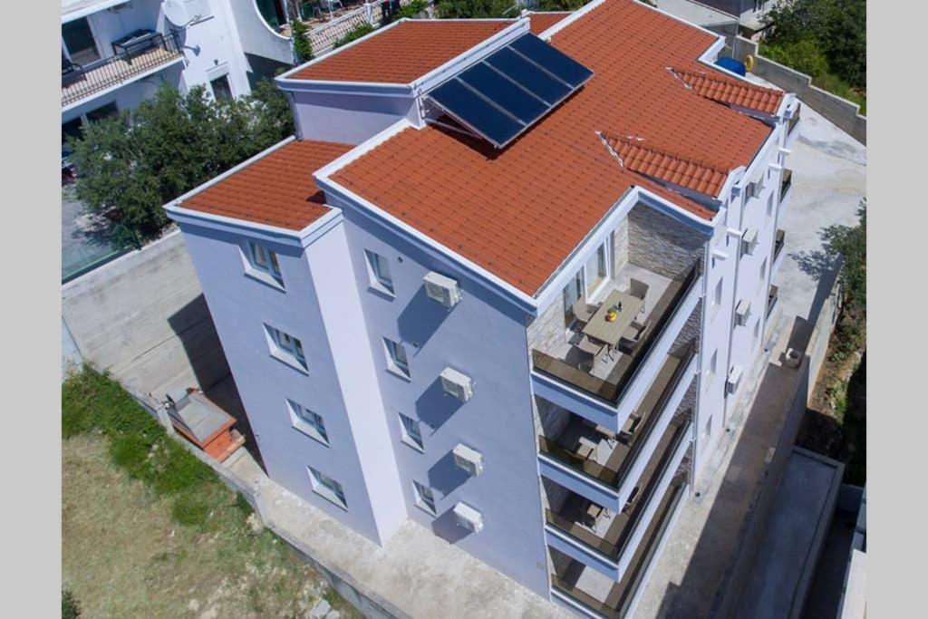 Apartments Vladimir #5 Makarska Bagian luar foto